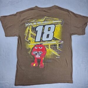 Kyle Busch Shirt Mens Medium Brown T-Shirt M&M's 18 Nascar Racing Driver 2014